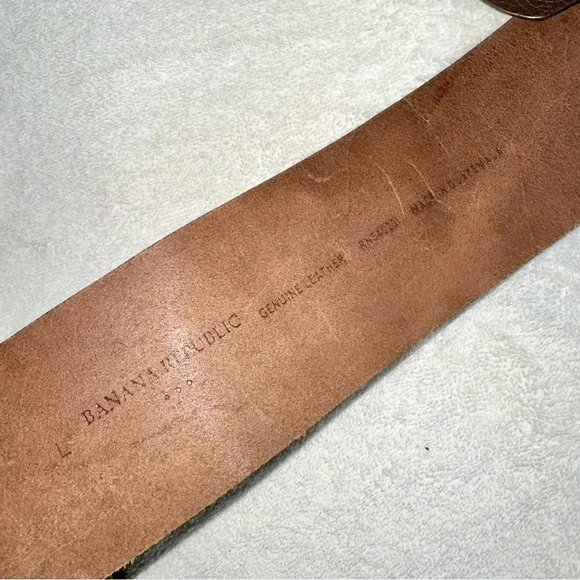 SOLD - Vintage Banana Republic Wide Brown Leather Belt Solid Brass Buckle - Picture 5 of 9